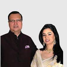 Everyone was stunned after seeing the beauty of Rajat Sharma's wife Ritu Sharma. She likes to live her life very simple.